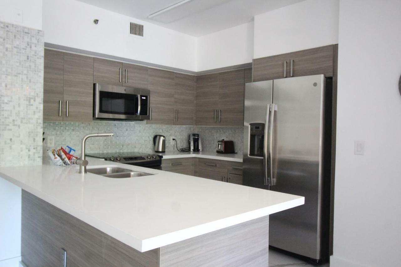 Yacht Club At Aventura 2 Bed 2 Bath Luxurius Cozy Brand New Apartment Bagian luar foto