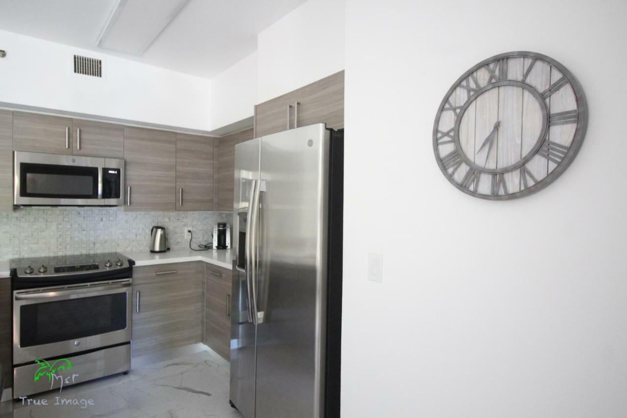 Yacht Club At Aventura 2 Bed 2 Bath Luxurius Cozy Brand New Apartment Bagian luar foto