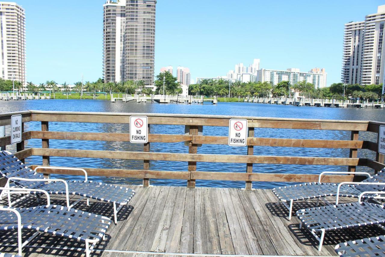 Yacht Club At Aventura 2 Bed 2 Bath Luxurius Cozy Brand New Apartment Bagian luar foto