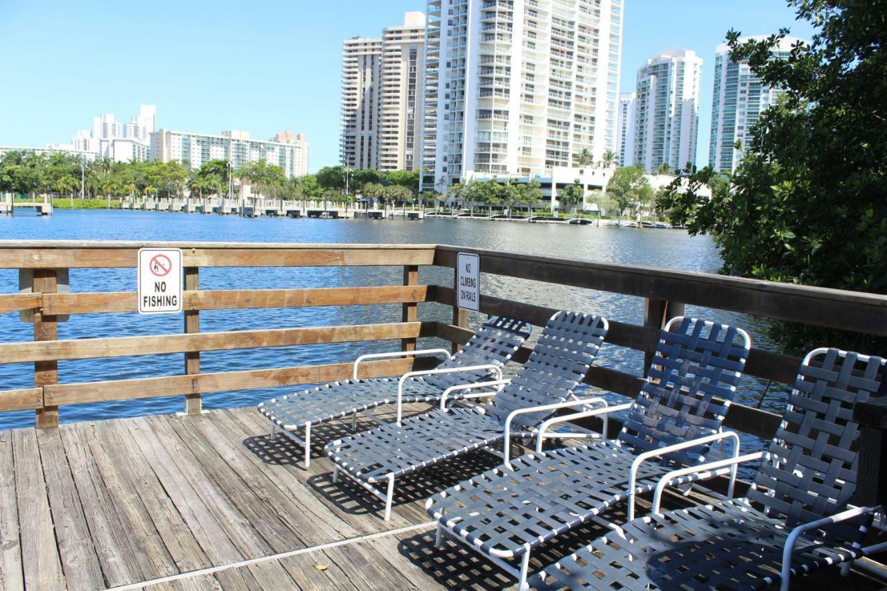 Yacht Club At Aventura 2 Bed 2 Bath Luxurius Cozy Brand New Apartment Bagian luar foto