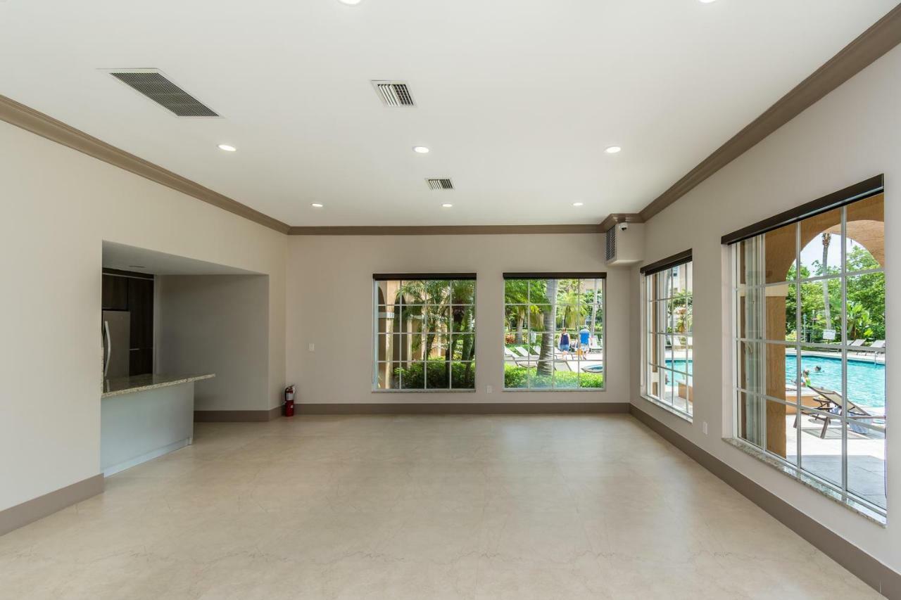 Yacht Club At Aventura 2 Bed 2 Bath Luxurius Cozy Brand New Apartment Bagian luar foto
