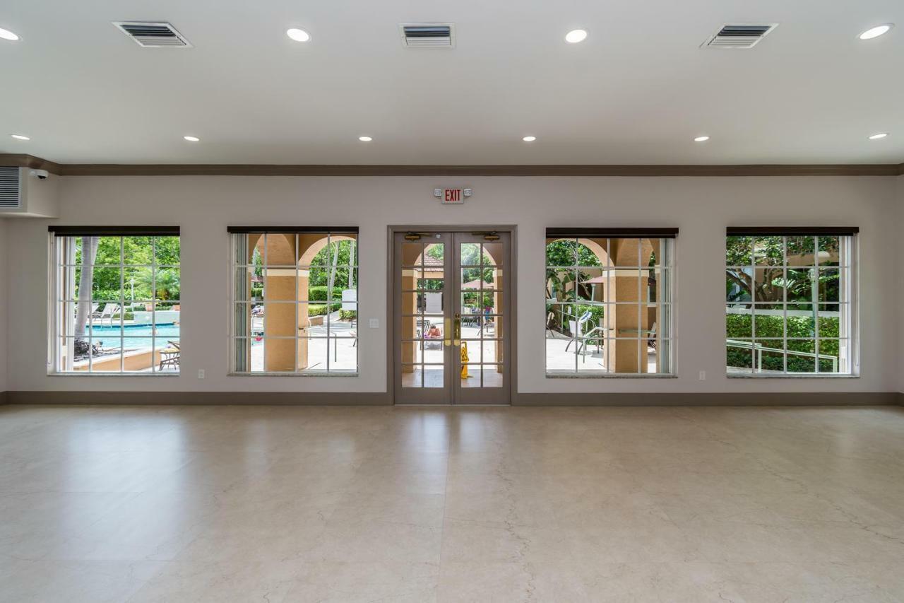 Yacht Club At Aventura 2 Bed 2 Bath Luxurius Cozy Brand New Apartment Bagian luar foto